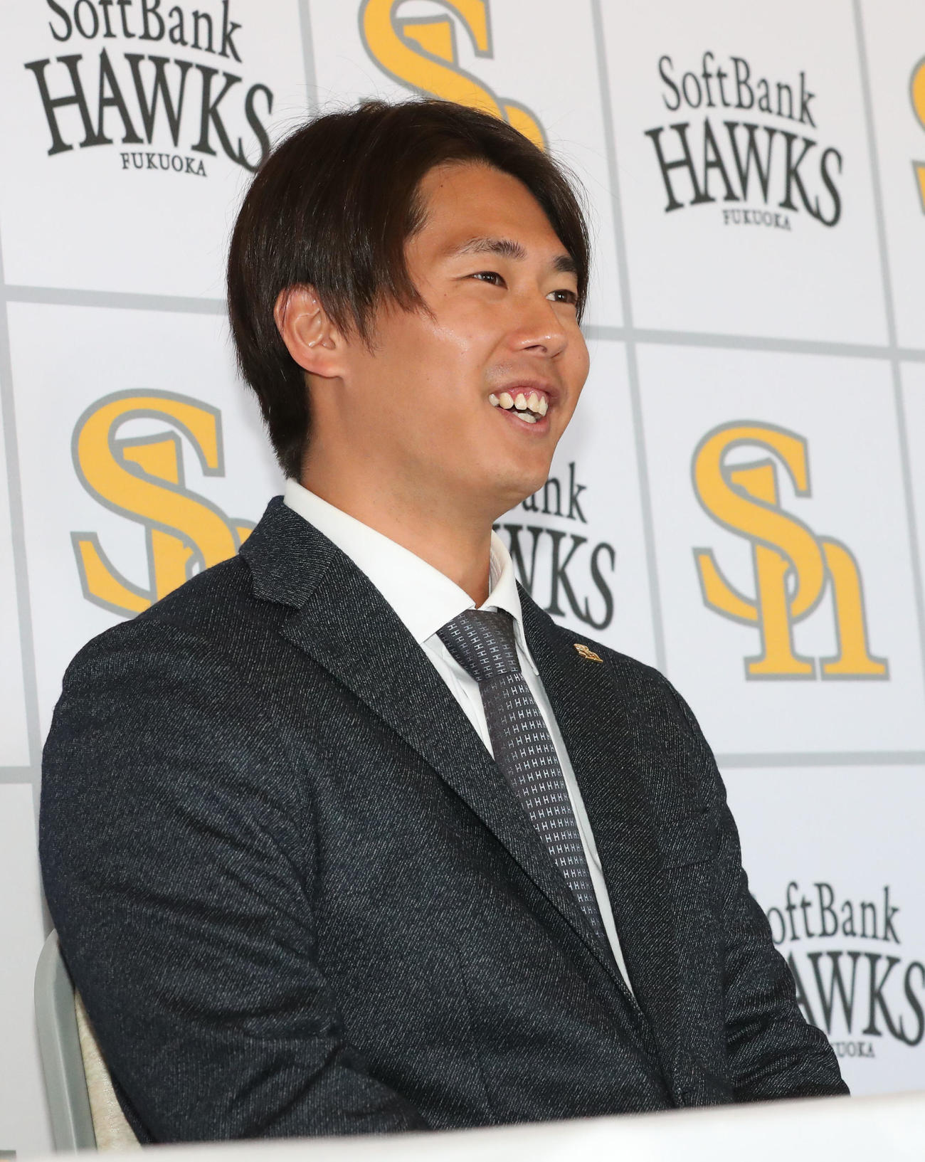 約3倍増の契約更改を終えた田浦（撮影・梅根麻紀）