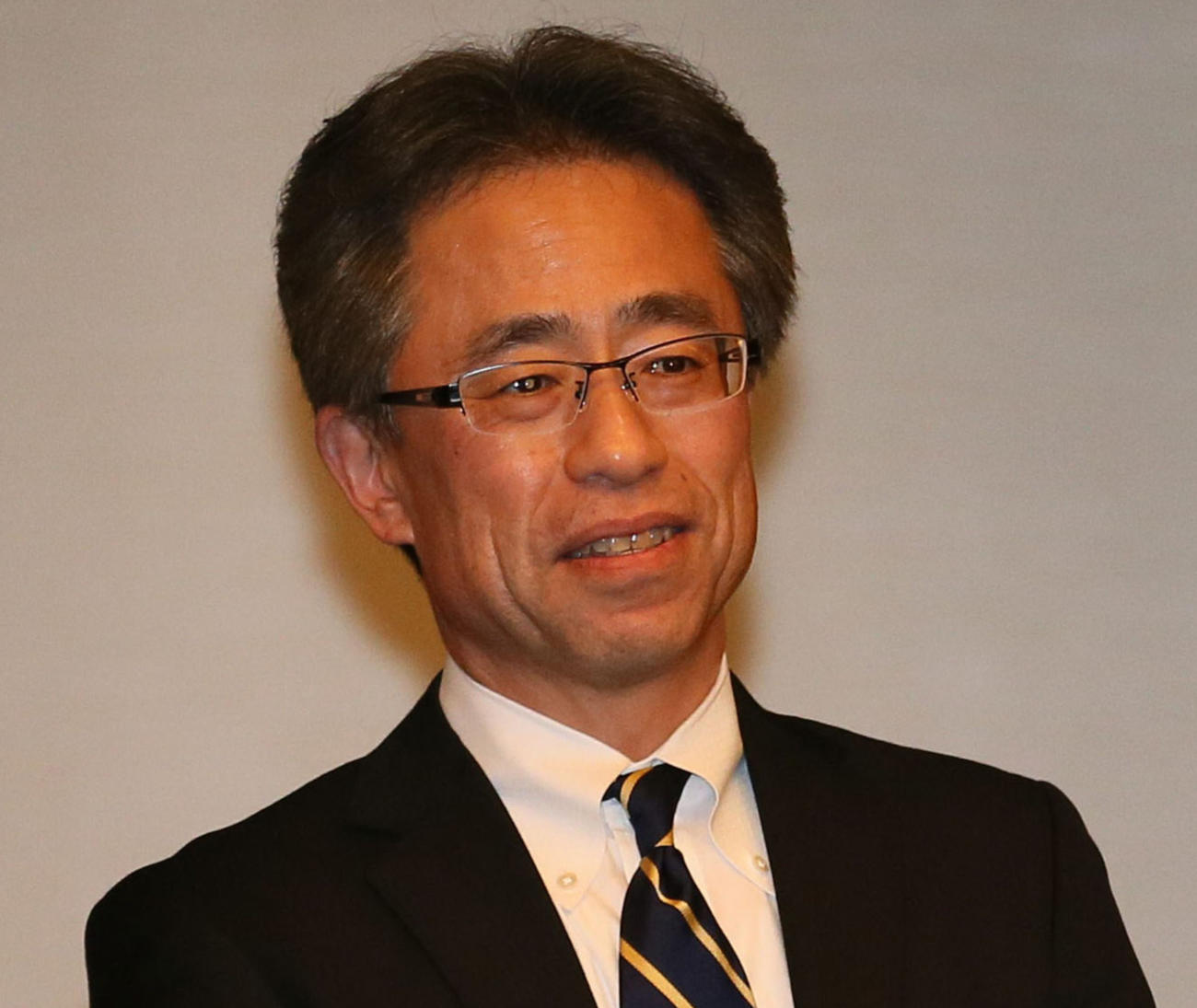 粟井一夫球団副社長（2015年11月28日撮影）
