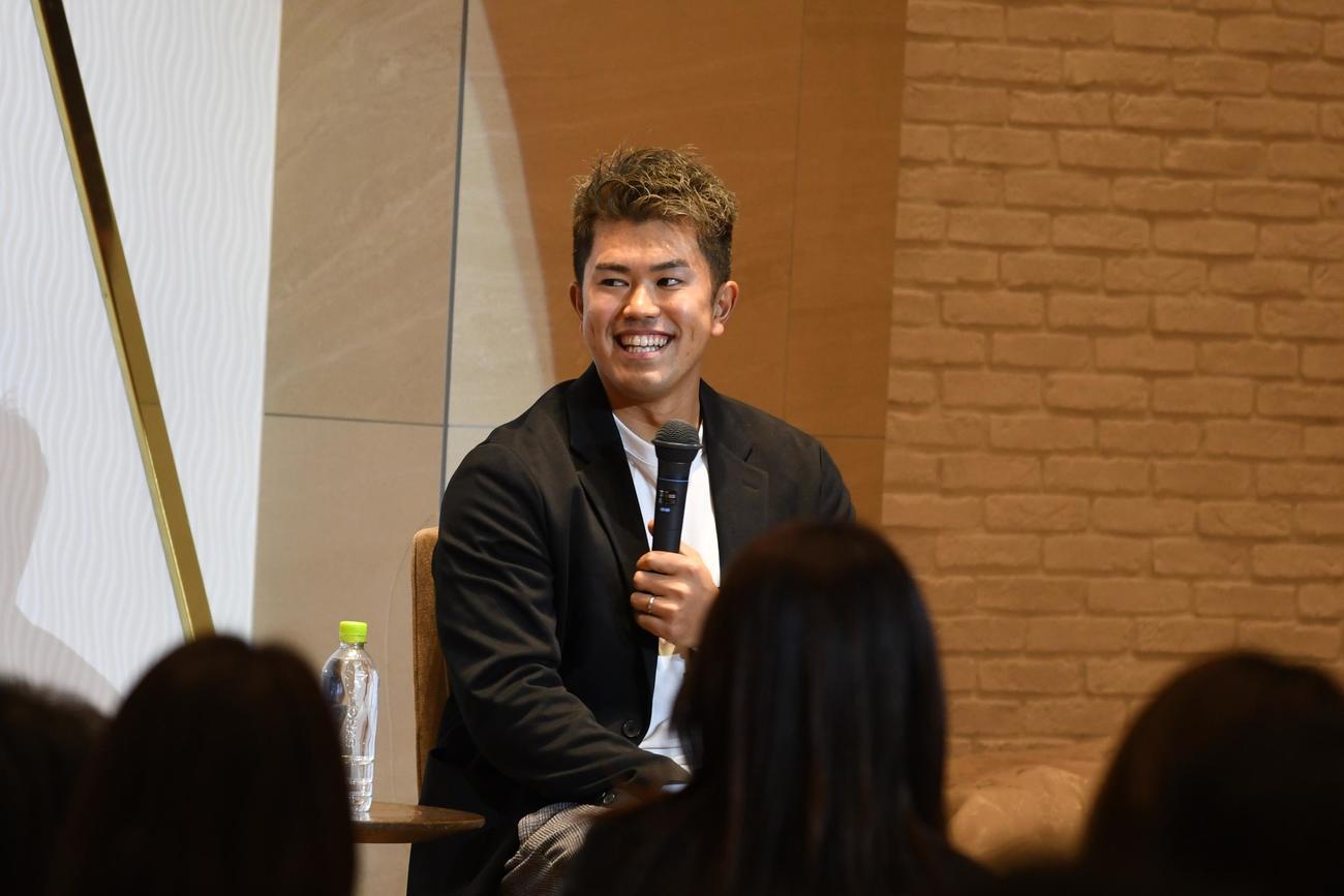 トークショーに出演した日本ハム今川（撮影・石井翔太）