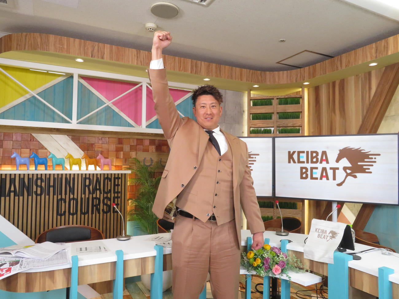 関西テレビ系の「競馬BEAT」にゲスト出演したオリックス杉本（撮影・磯綾乃）