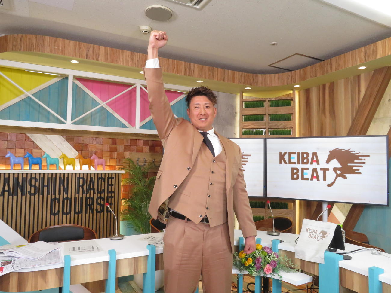 関西テレビ系の「競馬BEAT」にゲスト出演したオリックス杉本（撮影・磯綾乃）