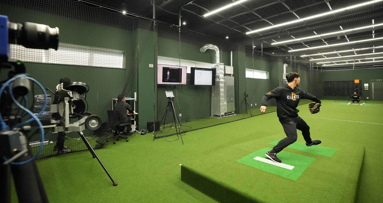 トレーニング棟の動作解析室（撮影・鈴木みどり）