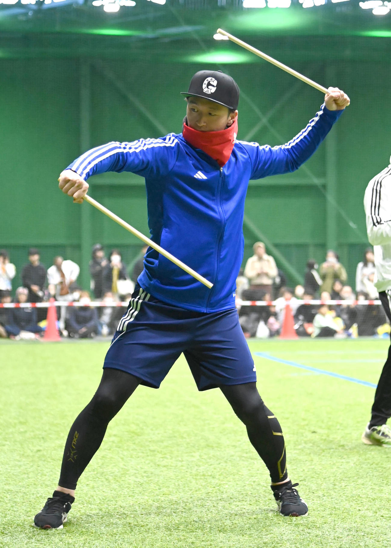 バッティング練習をする近本（撮影・石井愛子）