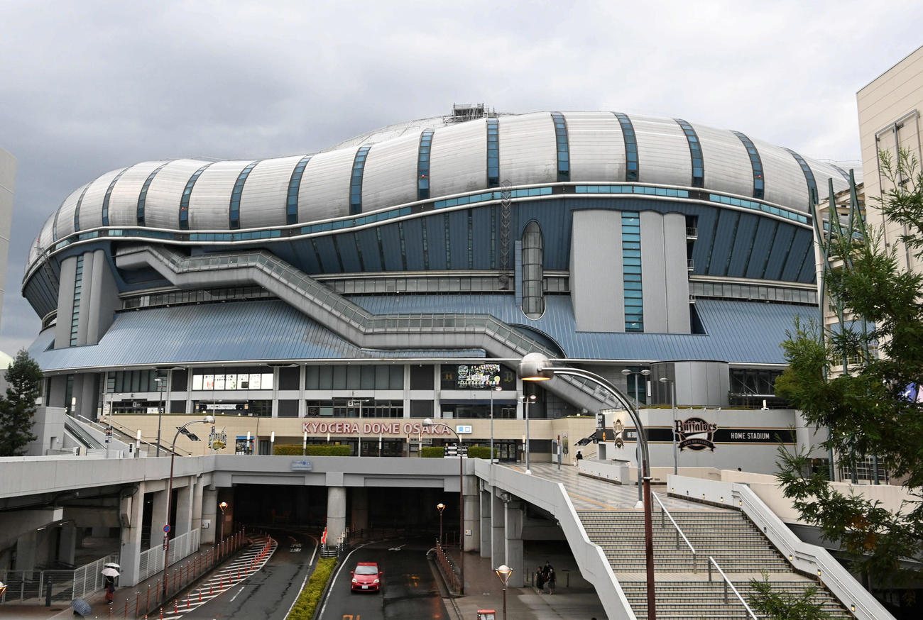 15日の京セラドーム大阪でのオリックス対ソフトバンク戦は台風接近で中止となった（撮影・前岡正明）＝2023年8月14日、大阪市、京セラドーム大阪　全景