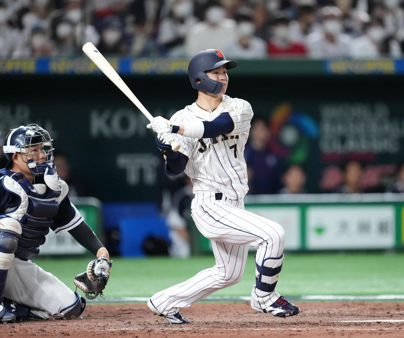 3月10日、韓国戦の6回、右翼へ三塁打を放った中野
