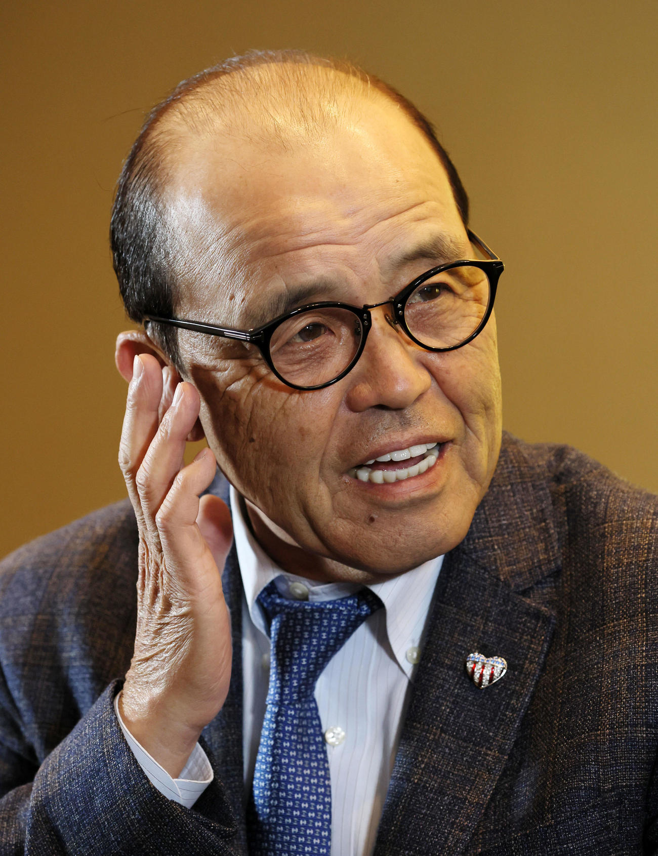 日刊スポーツ評論家の吉田義男氏と対談した岡田監督（撮影・加藤哉）