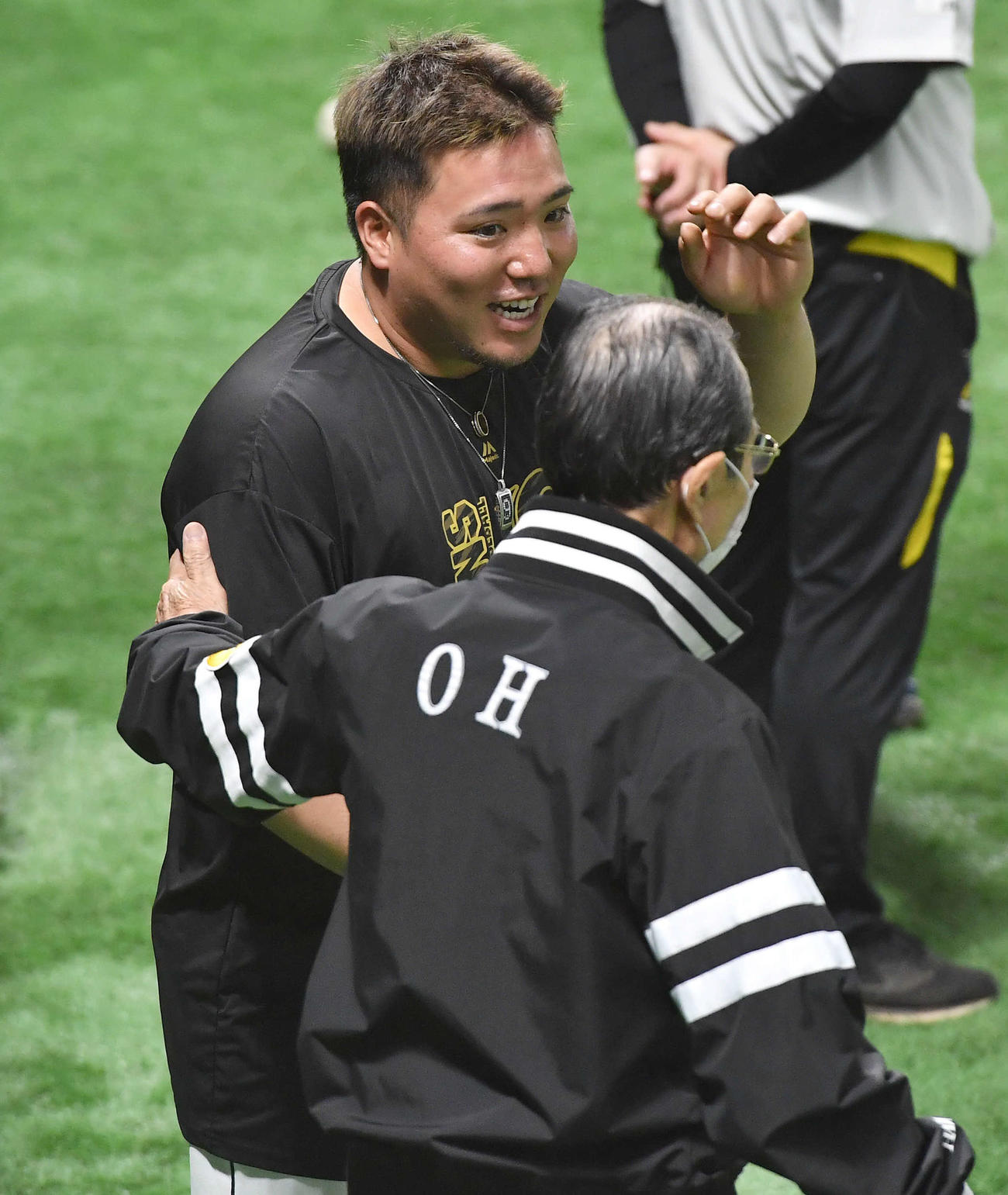 西武時代の山川を激励する、ソフトバンク王貞治球団会長（2022年9月撮影）