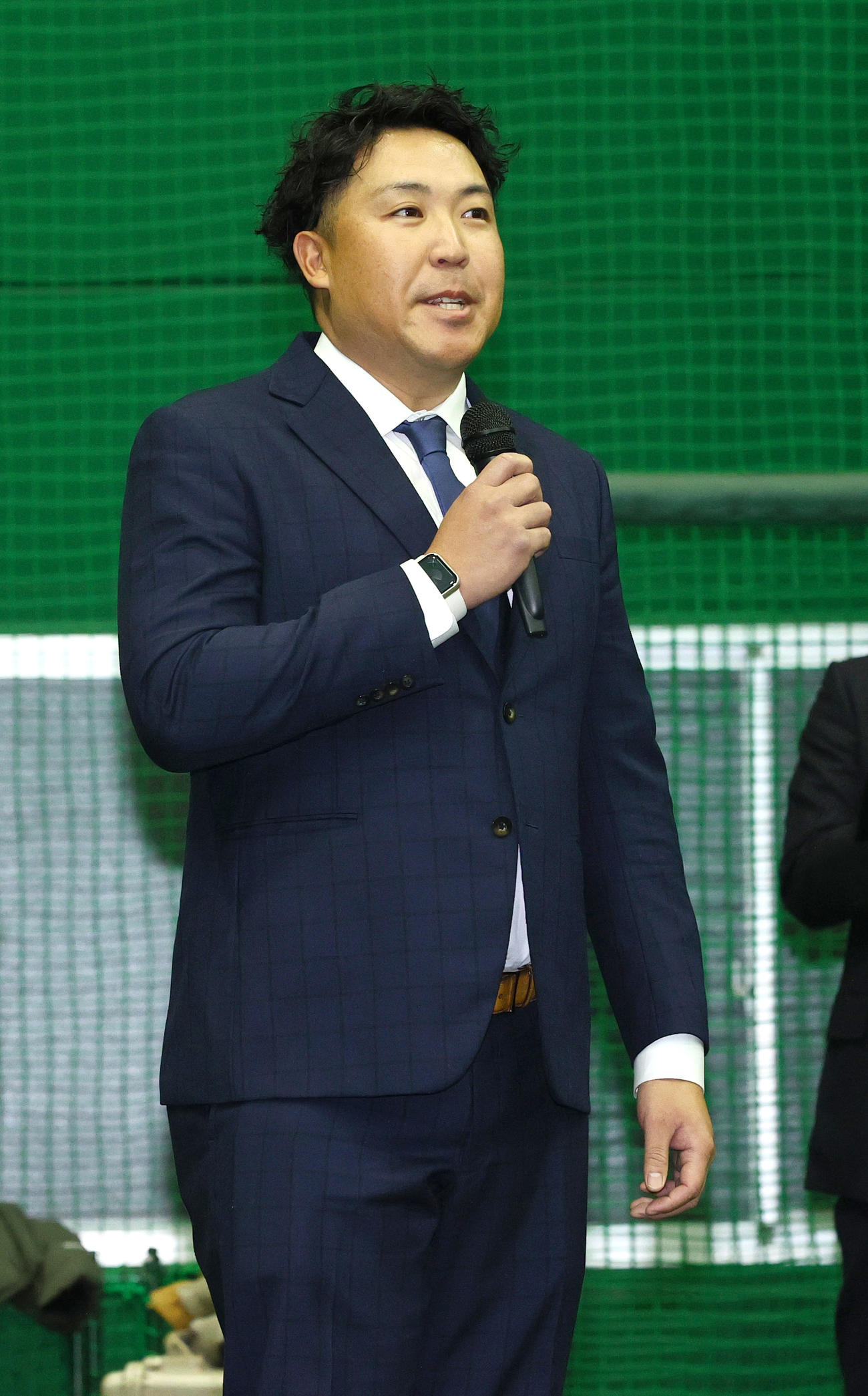 阪神新入団のあいさつをする森田一成アカデミーコーチ（撮影・上山淳一）
