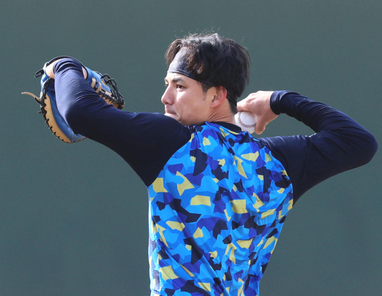 阪神栄枝裕貴（2023年12月撮影）