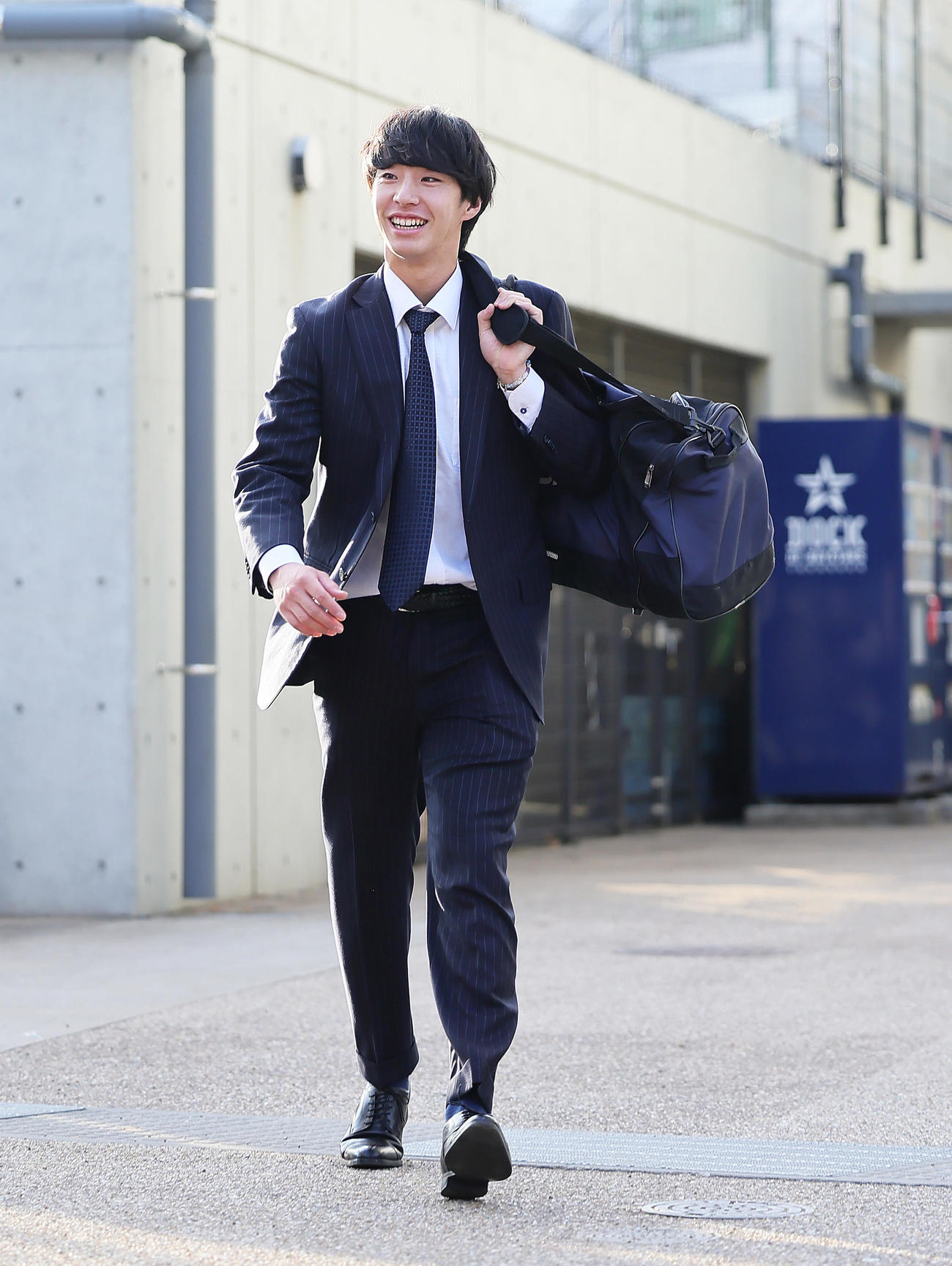 青星寮に入寮したDeNAドラフト1位度会（撮影・足立雅史）