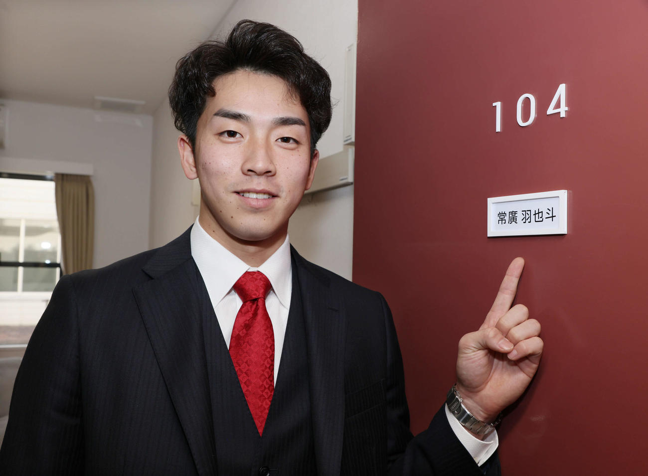 入寮した広島ドラフト1位の常広。部屋は104号室（撮影・加藤孝規）