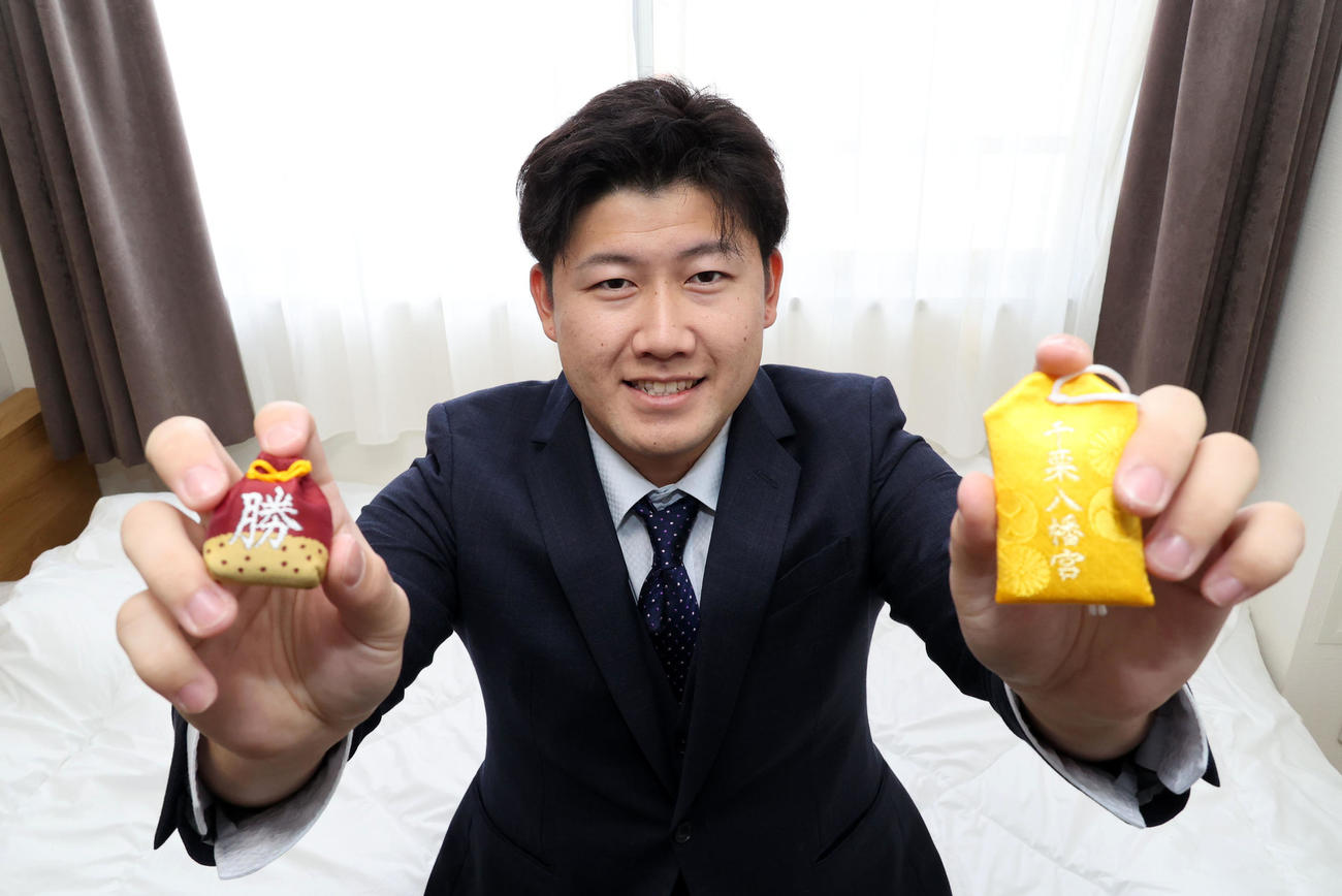 地元の神社のお守りを持って入寮したオリックス育成2位の大江