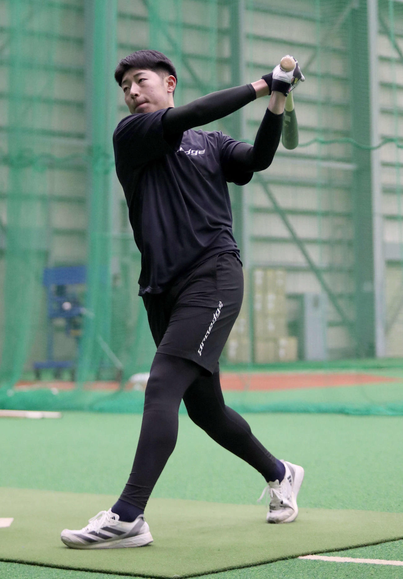 打撃練習をする日本ハム星野（撮影・佐藤翔太）