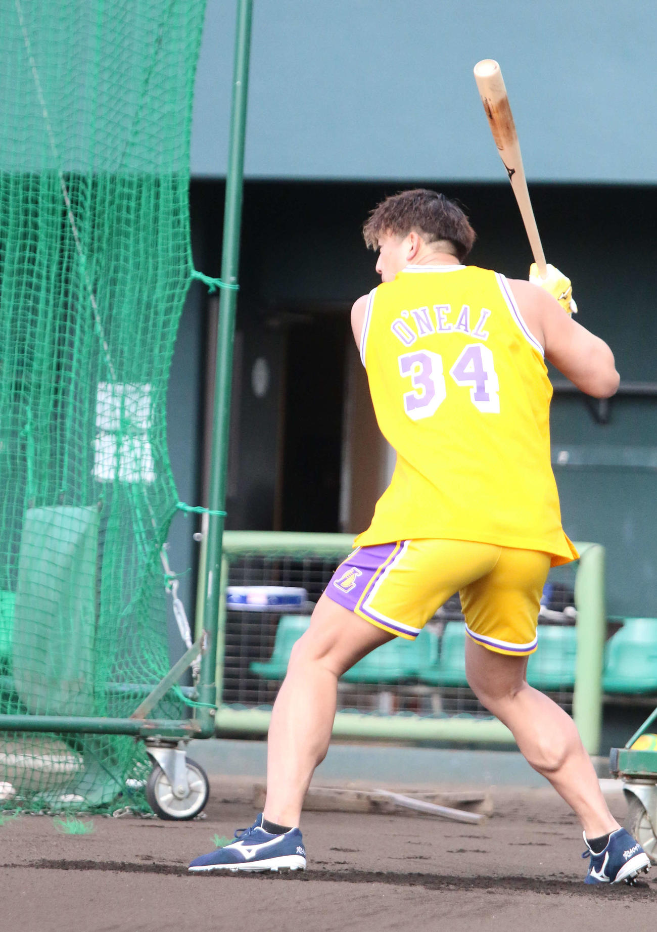 沖縄県内で自主トレを公開したオリックス杉本（撮影・木下大輔）