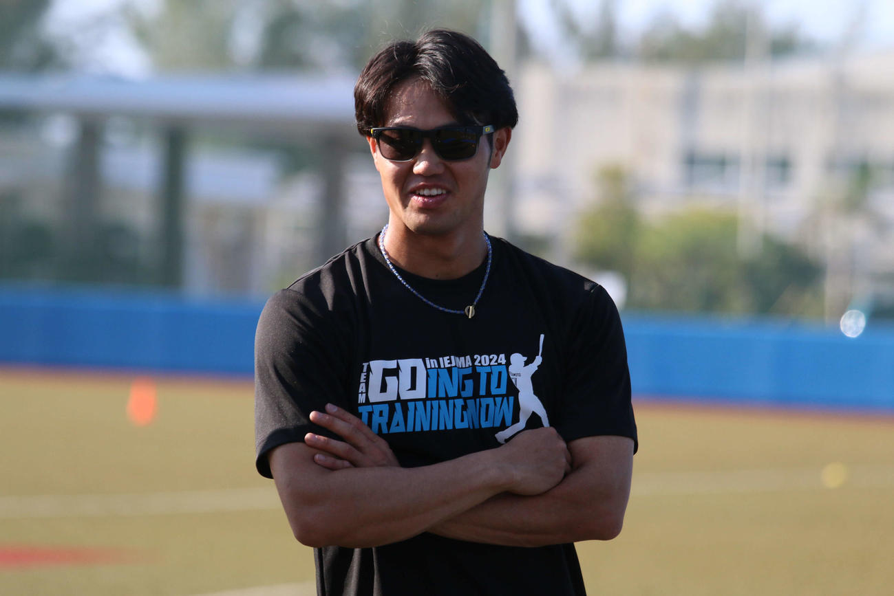沖縄・伊江村での自主トレを公開した日本ハム細川（撮影・木下大輔）