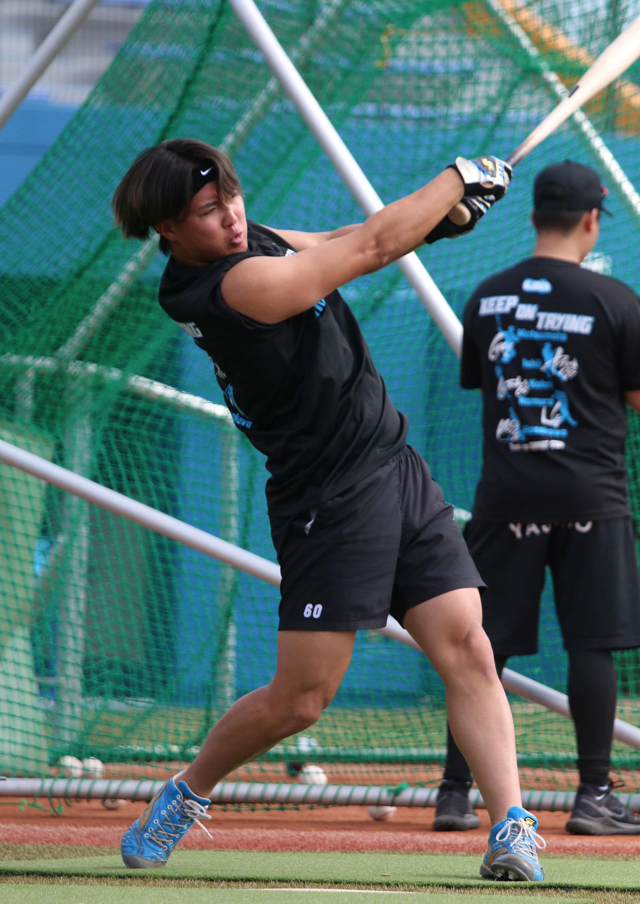 沖縄・伊江村での自主トレを公開した日本ハム郡（撮影・木下大輔）