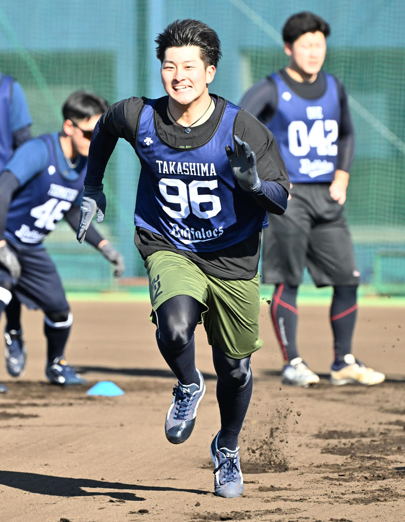 ダッシュをする高島（撮影・石井愛子）