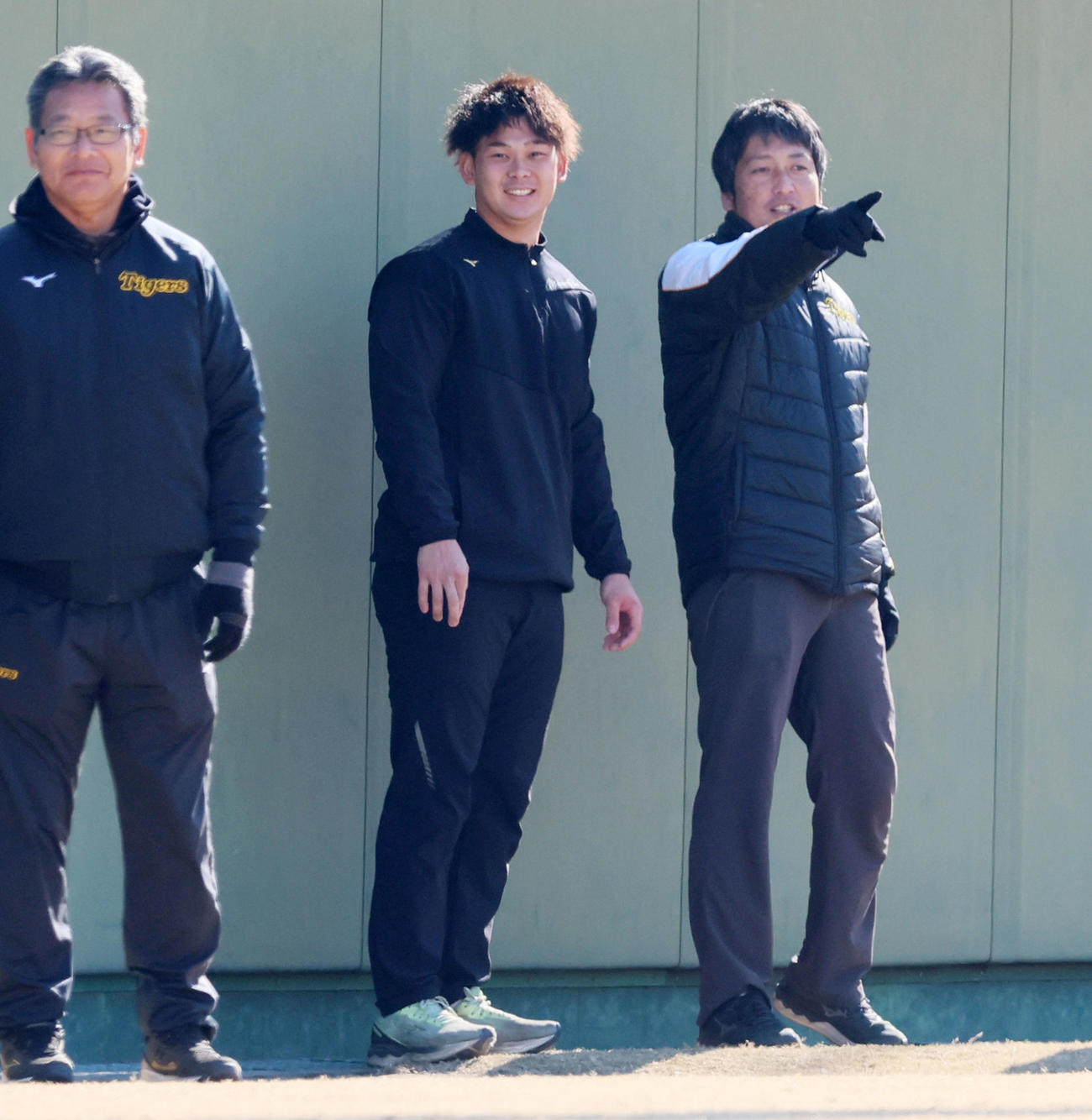 鳴尾浜に姿を見せた野口（撮影・加藤哉）
