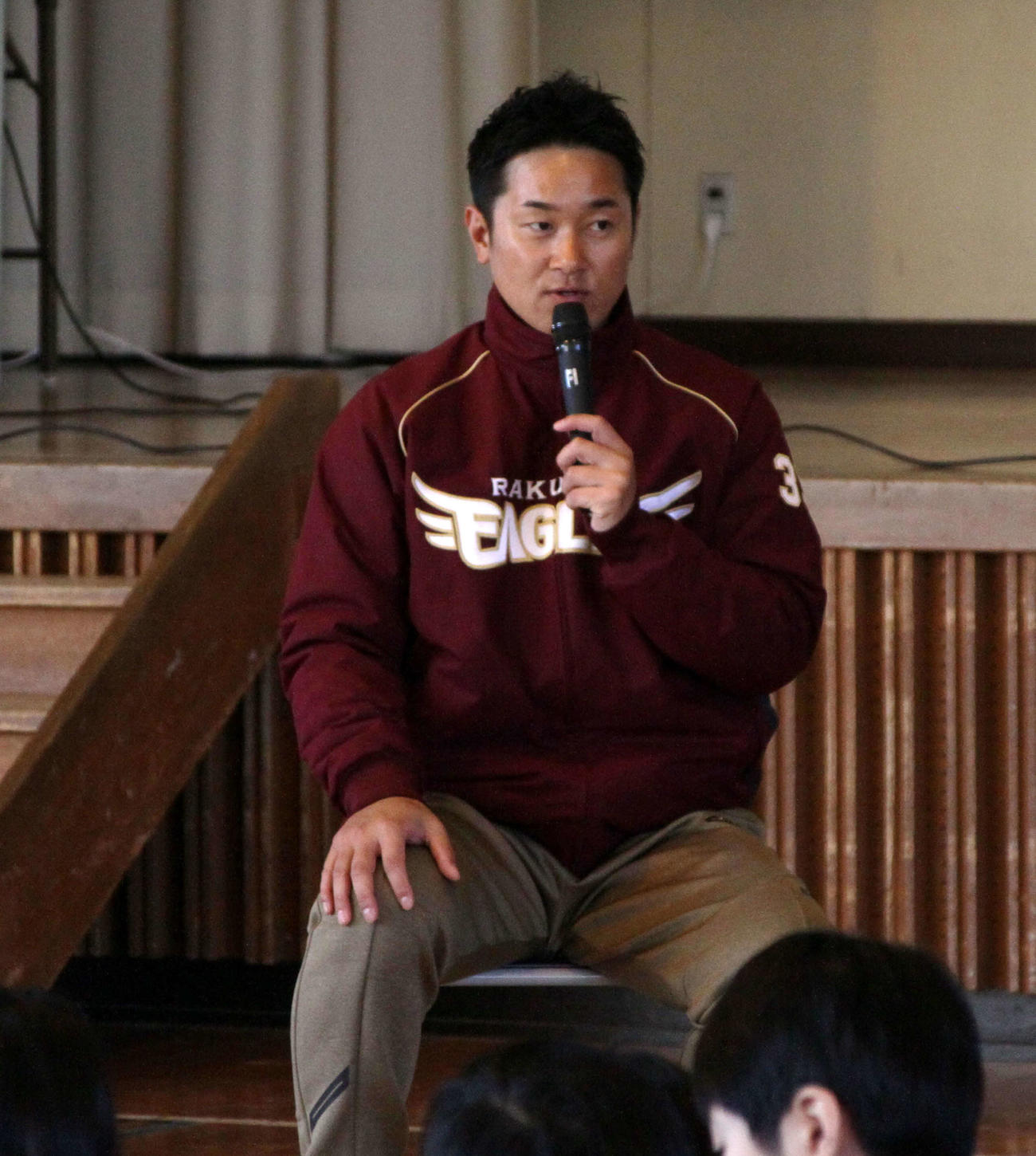 これまでの経験をもとに、努力の大切さなどを語る銀次アンバサダー（撮影・木村有優）