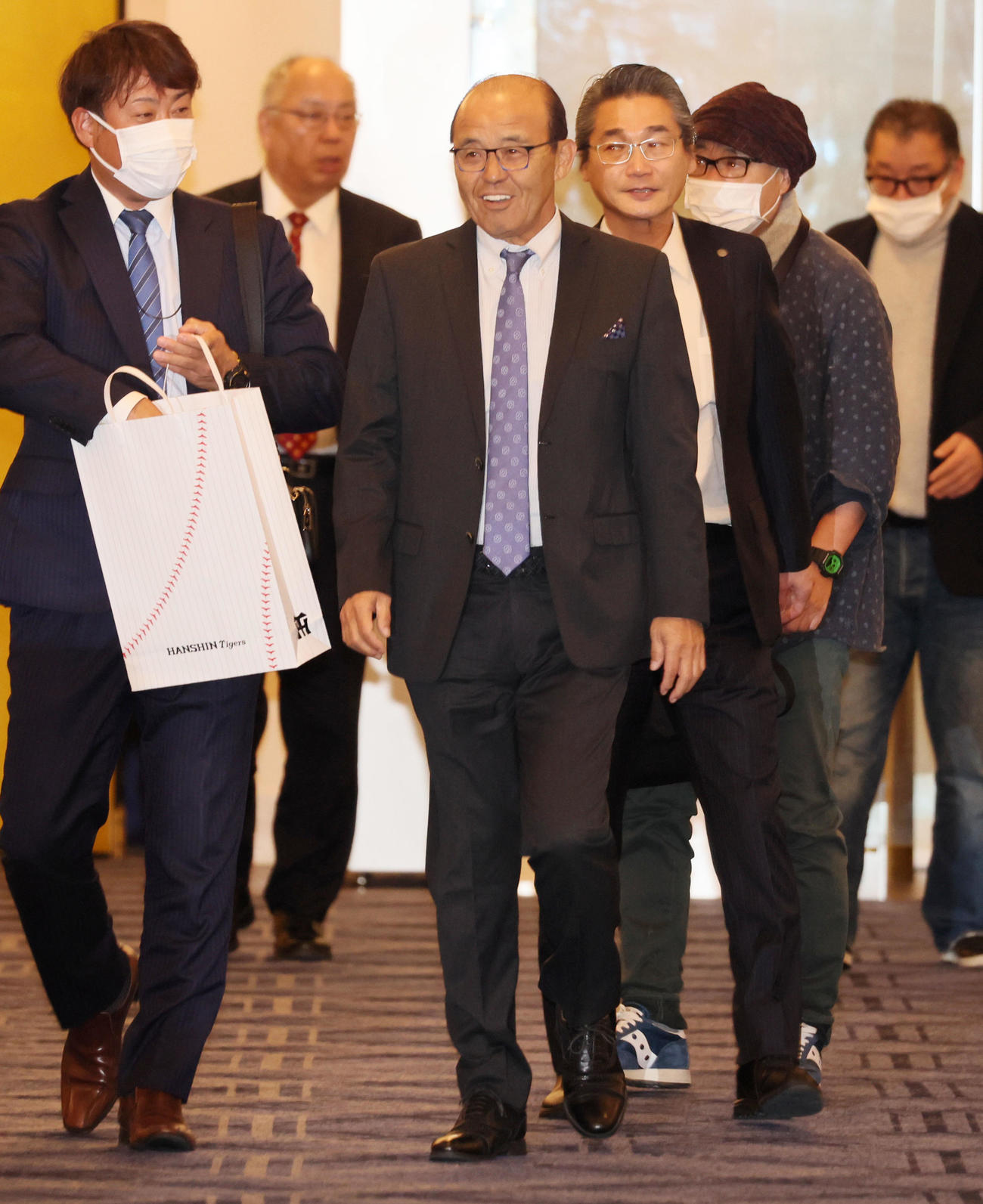 阪神の合同スタッフ会議に出席する岡田監督（撮影・加藤哉）