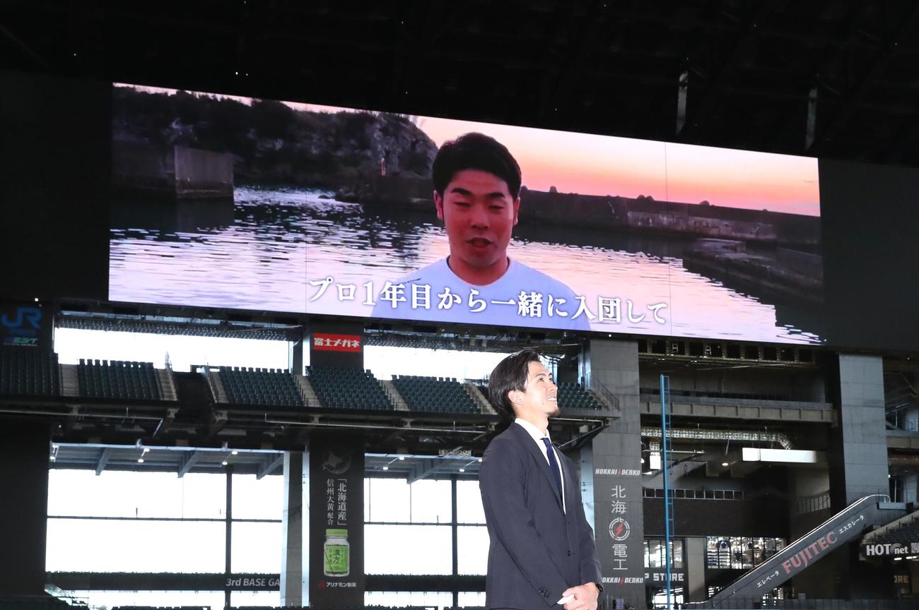 上沢のレイズ移籍で、ビデオメッセージで激励するソフトバンク近藤（撮影・黒川智章）