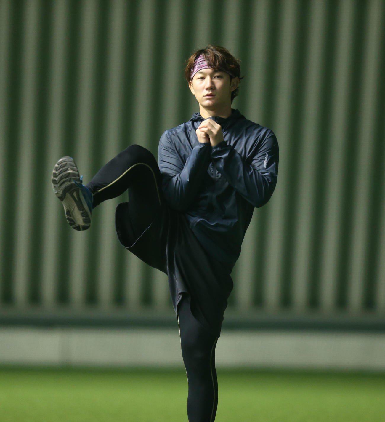 トレーニングをする正木（撮影・冨田成美）