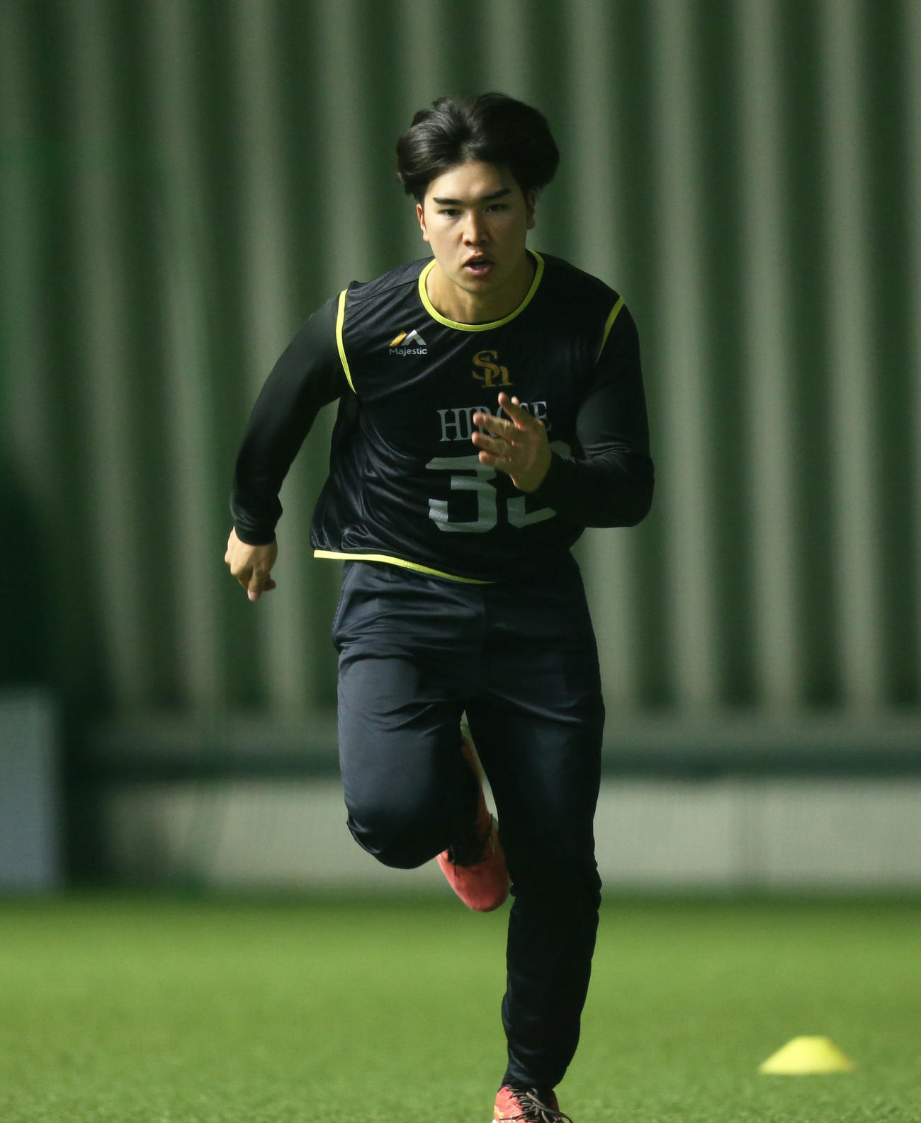 トレーニングを行う広瀬（撮影・冨田成美）