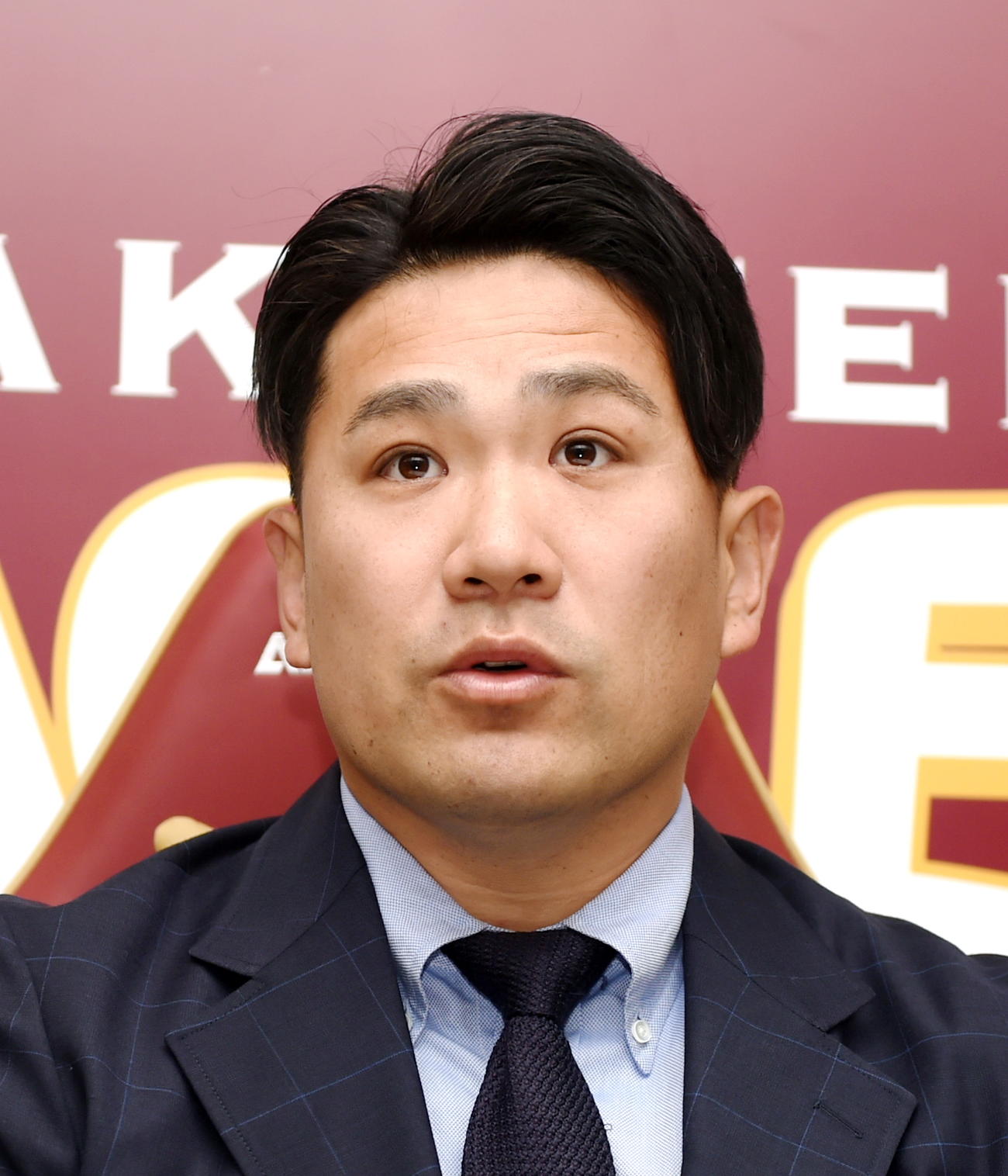 契約更改交渉を終えて取材対応する楽天田中将（撮影・山田愛斗）
