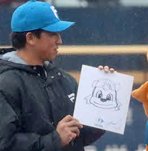 日本ハム細野が描いた「カビー」の似顔絵（撮影・永野高輔）