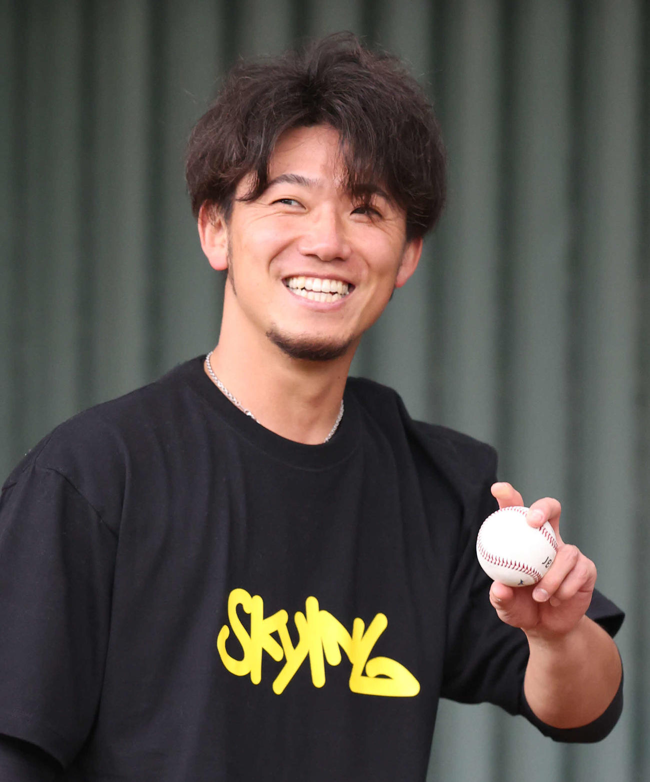 ブルペンに入った阪神伊藤将（撮影・梅根麻紀）