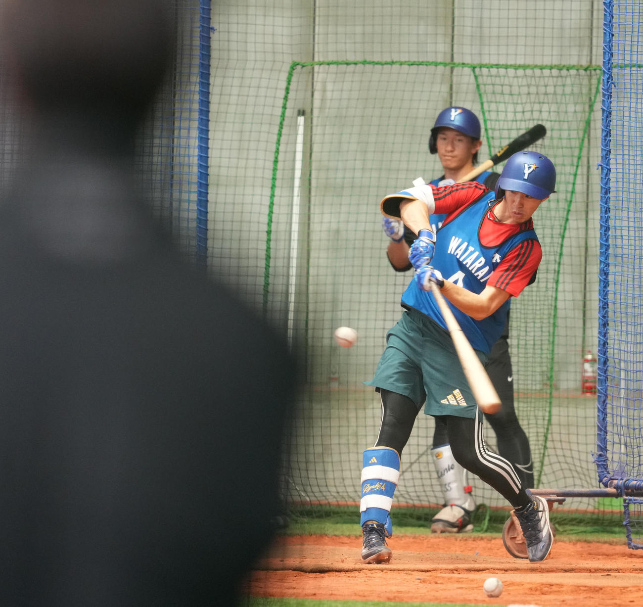 フリー打撃を行うDeNAドラフト1位の度会（撮影・たえ見朱実）