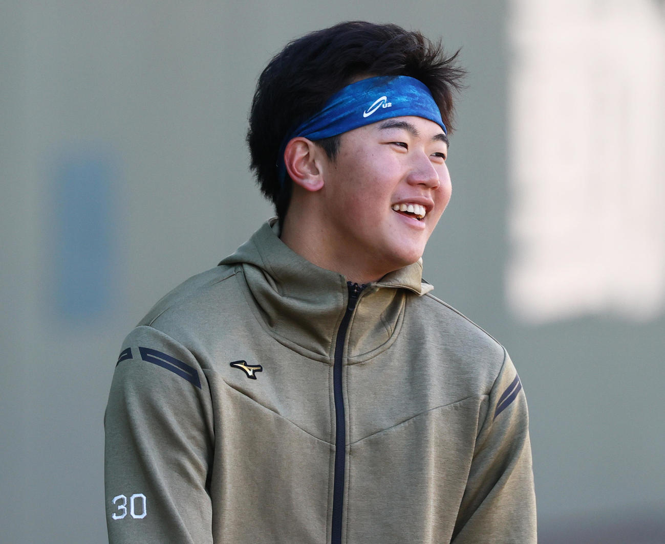 鳴尾浜球場で自主トレする阪神門別（撮影・上山淳一）