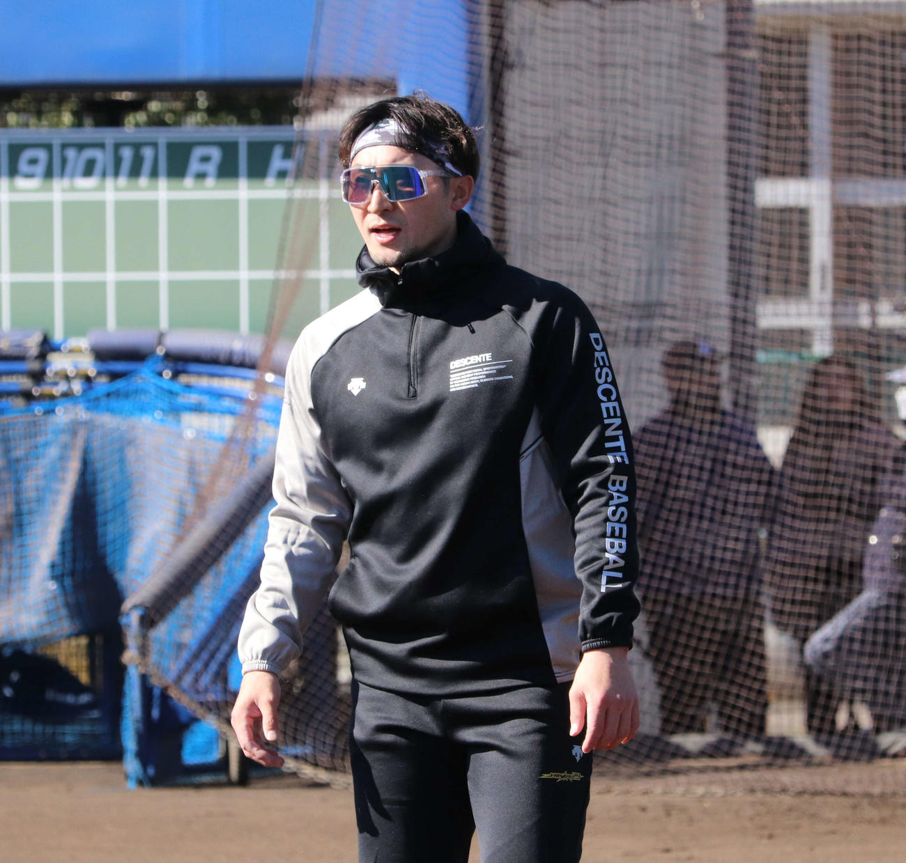 球団施設DOCKで自主トレを行ったDeNA伊藤（撮影・小早川宗一郎）