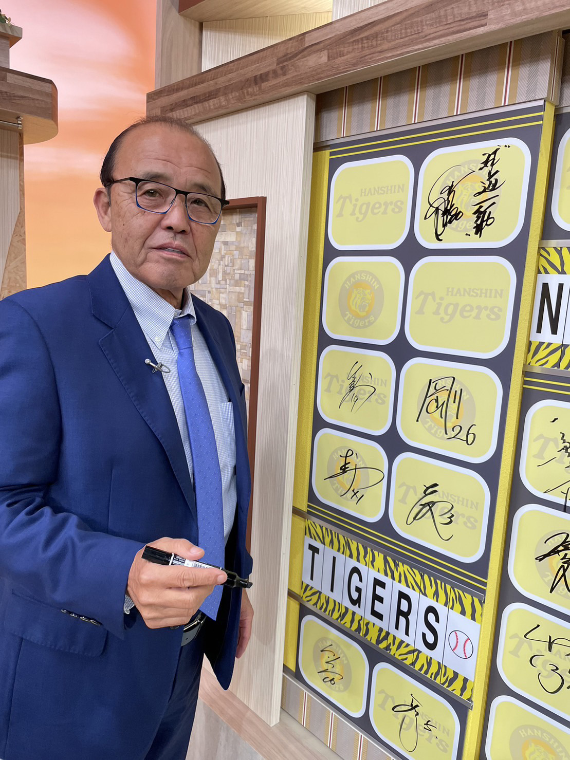 サンテレビ「熱血！タイガース党」に出演した阪神岡田監督（球団提供）