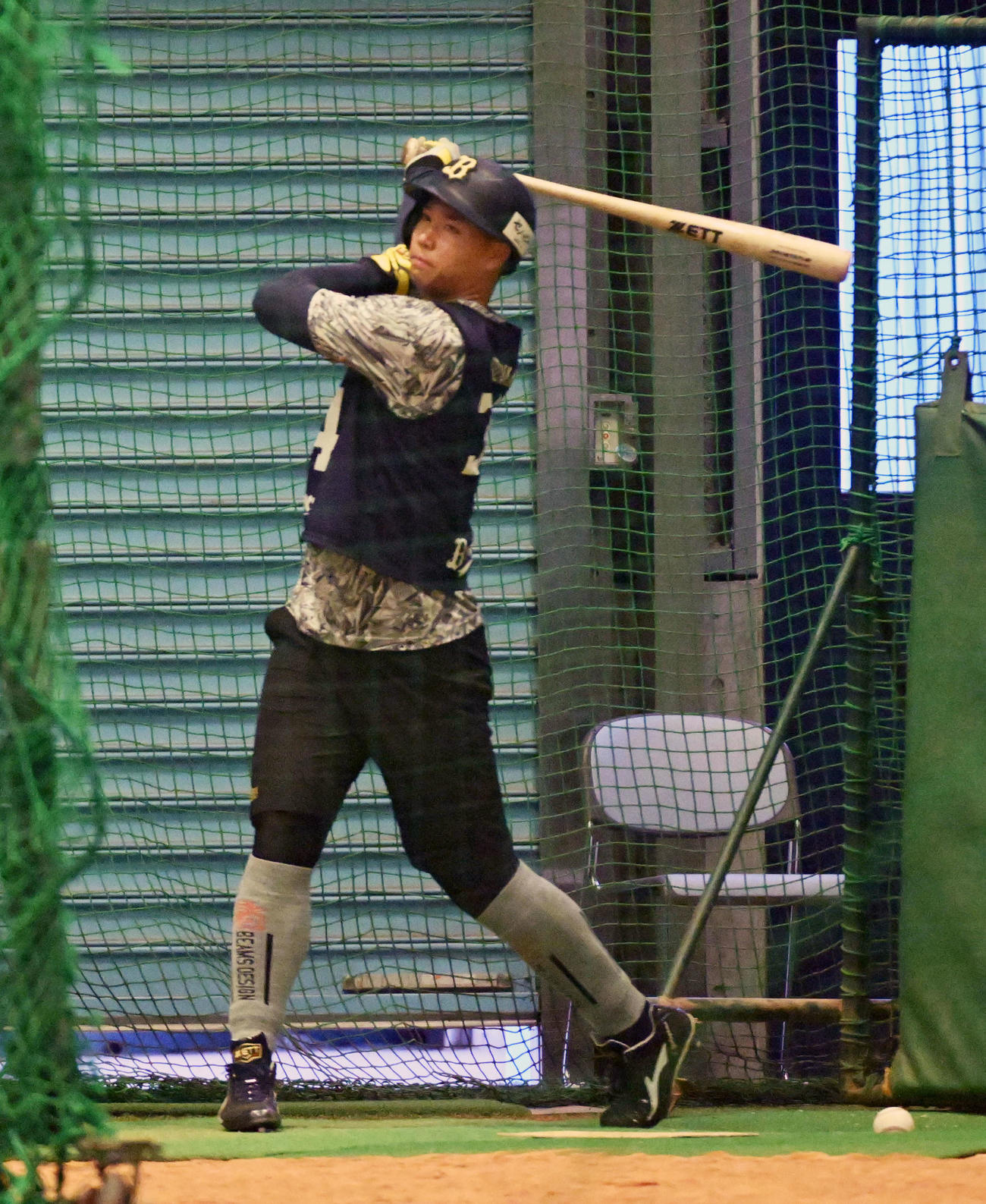 打撃練習を行うオリックス横山聖（撮影・前岡正明）