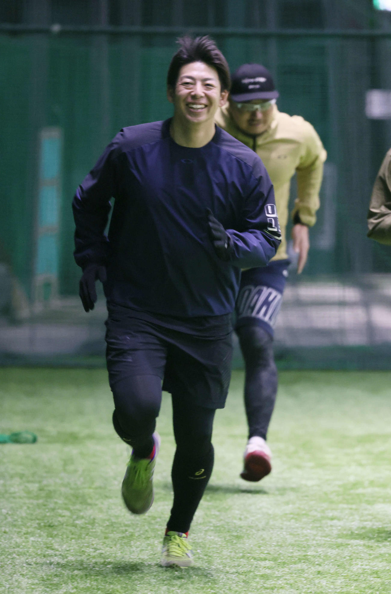 合同自主トレで走り込む広島野間（撮影・加藤孝規）