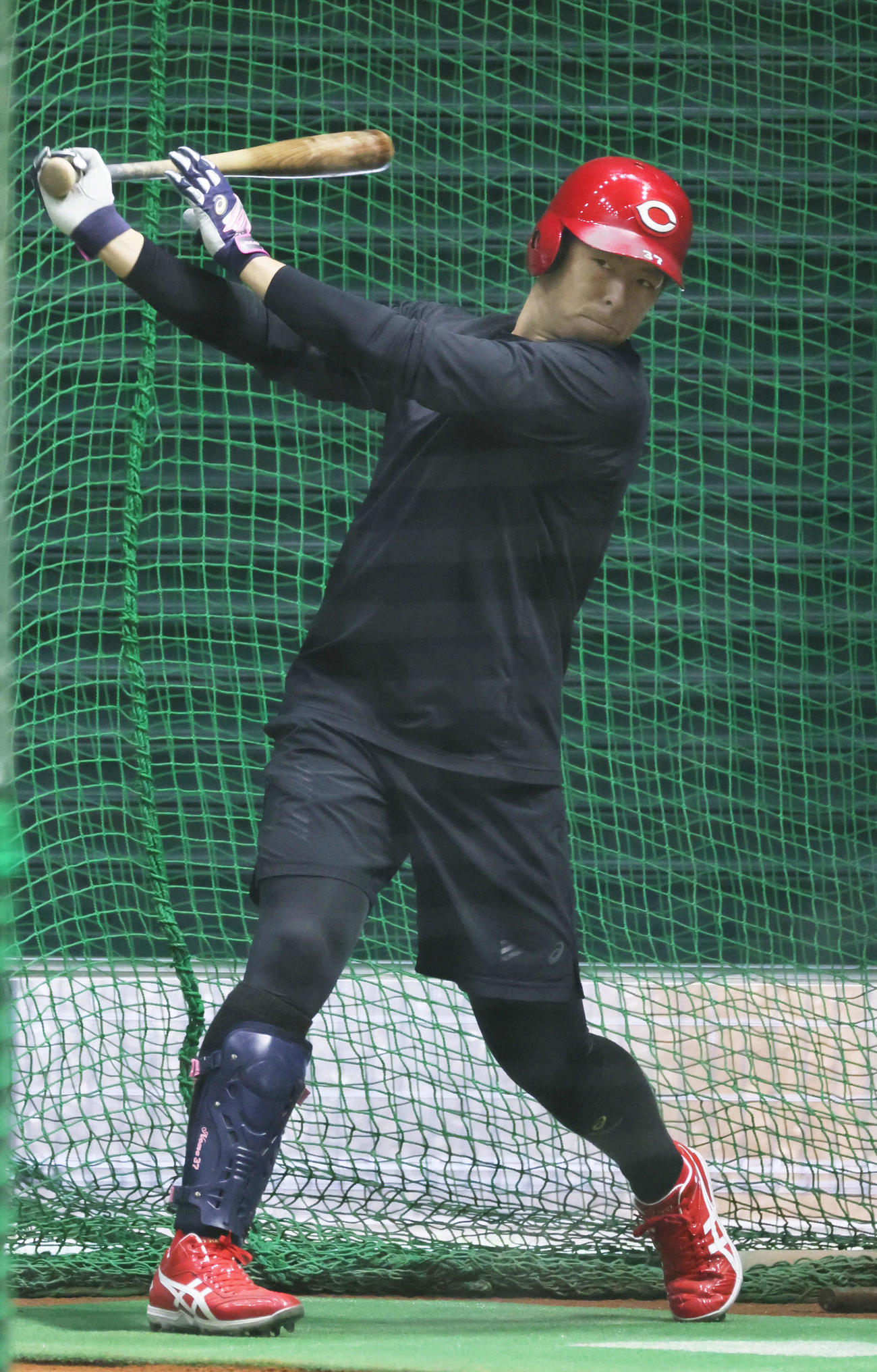 合同自主トレで打撃練習をする広島野間（撮影・加藤孝規）