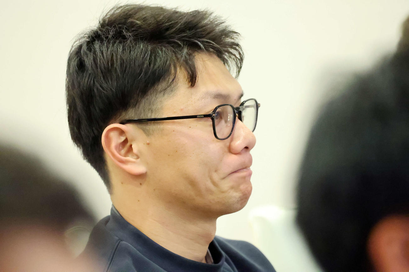 ハラスメント防止研修に臨む楽天の選手たち（撮影・鈴木正人）