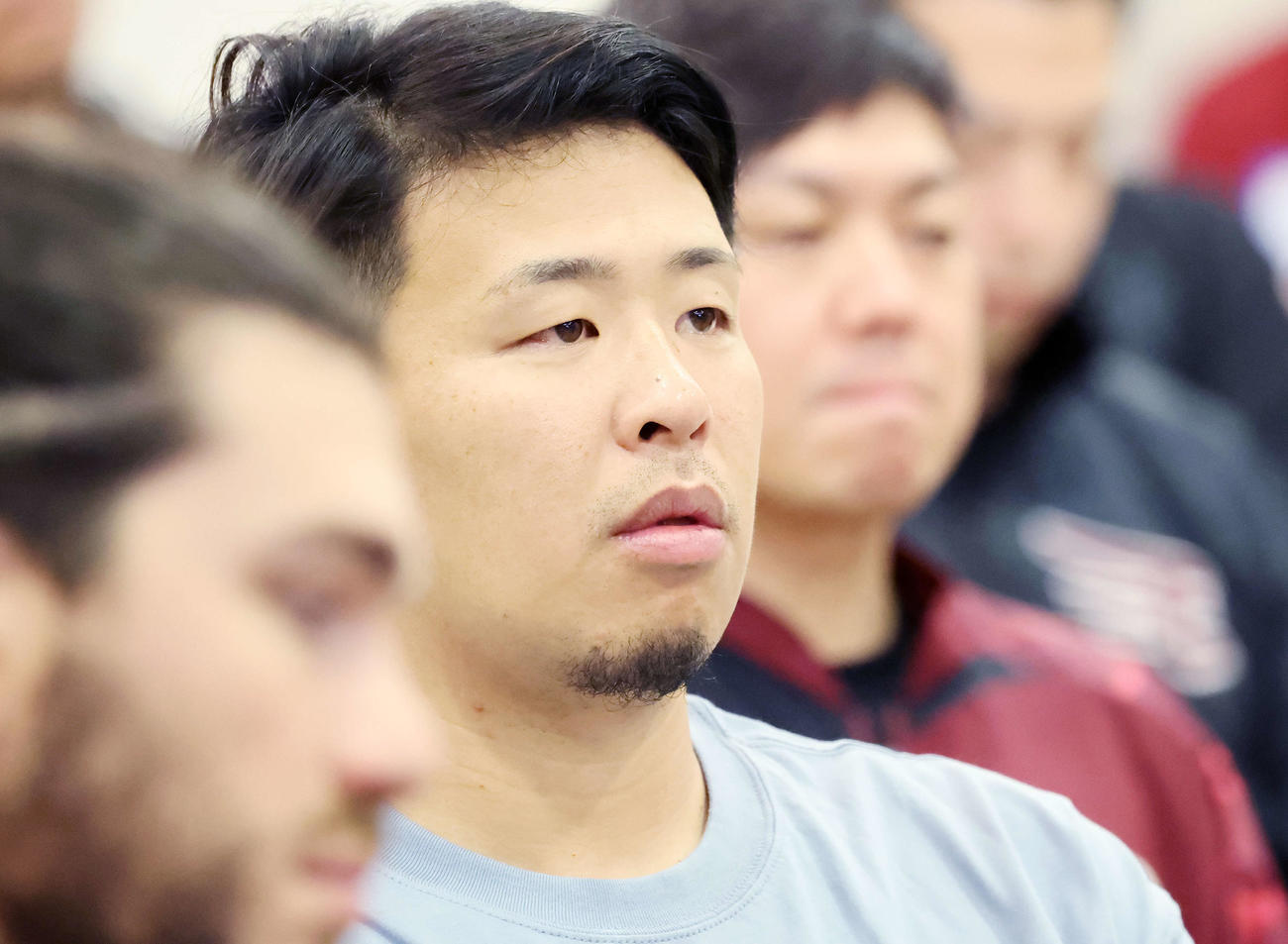 ハラスメント防止研修に臨む楽天浅村（撮影・鈴木正人）