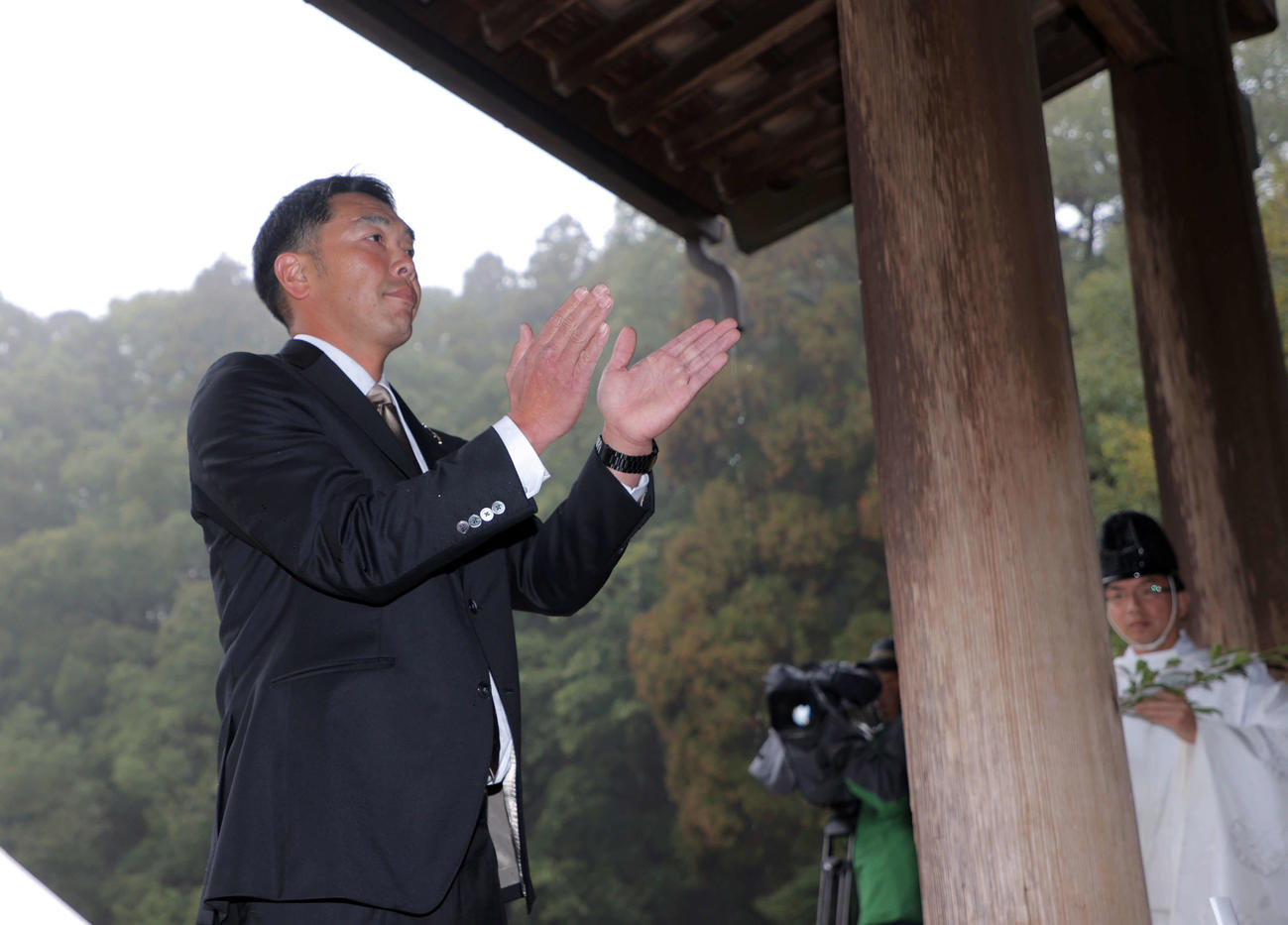 宮崎神宮を参拝するる巨人阿部監督