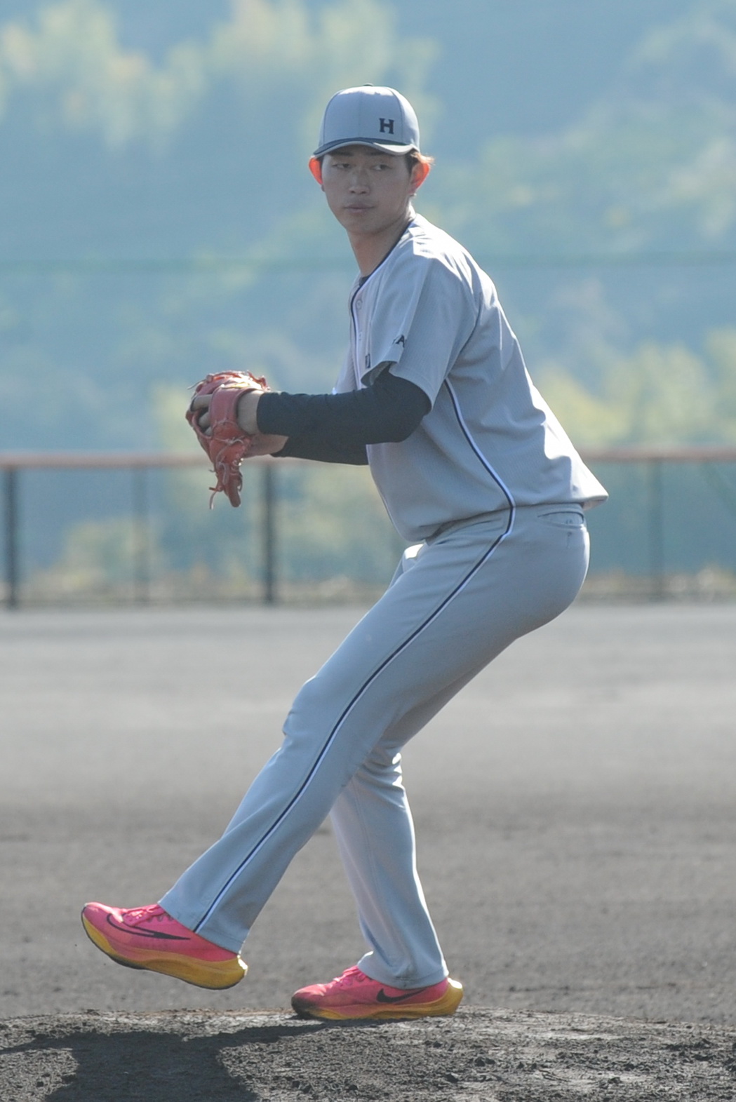 開幕に照準を合わせる野村投手　