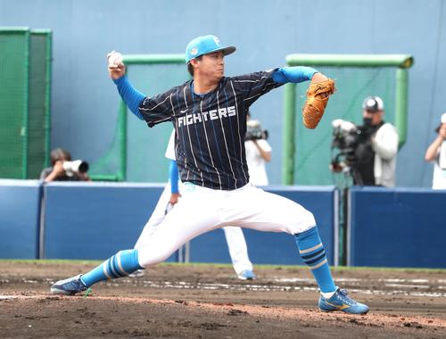 日本ハム紅白戦　5回に登板の紅組田中瑛（撮影・黒川智章）