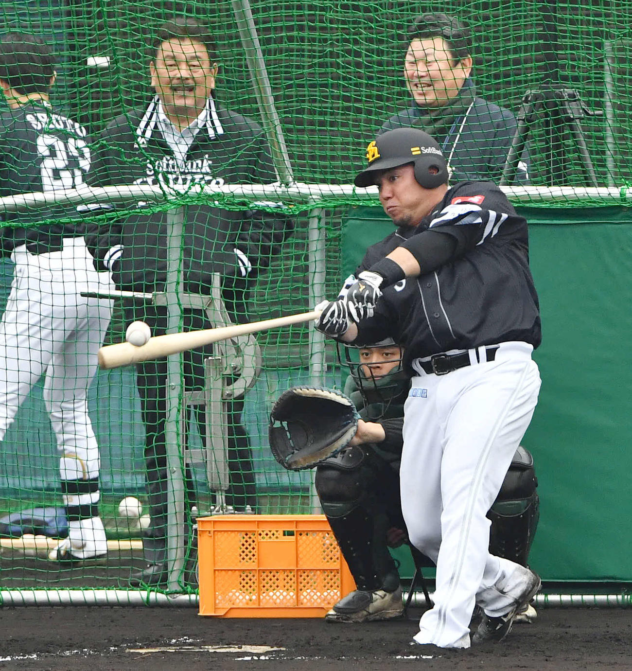 ランチ特打を行うソフトバンク山川（撮影・岩下翔太）