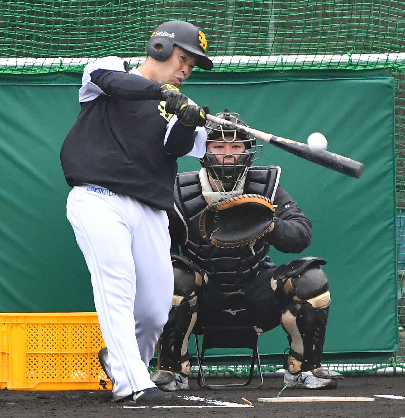 ランチ特打を行うソフトバンク近藤（撮影・岩下翔太）