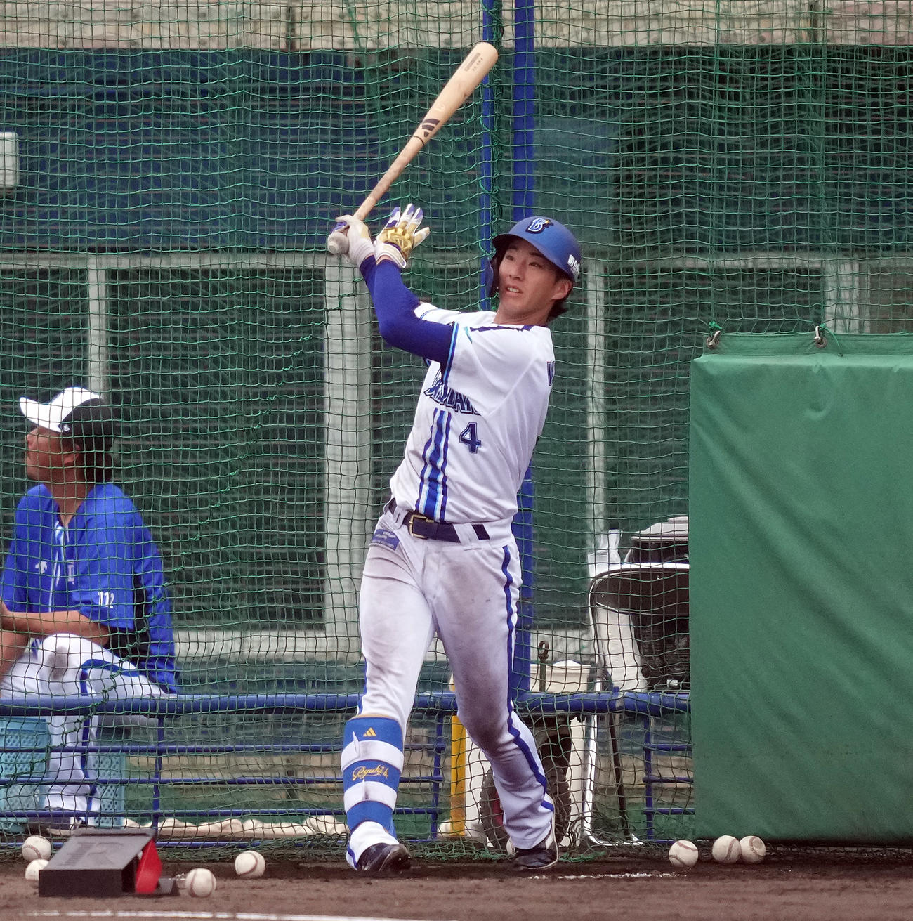 フリー打撃を行うDeNAドラフト1位の度会（撮影・たえ見朱実）