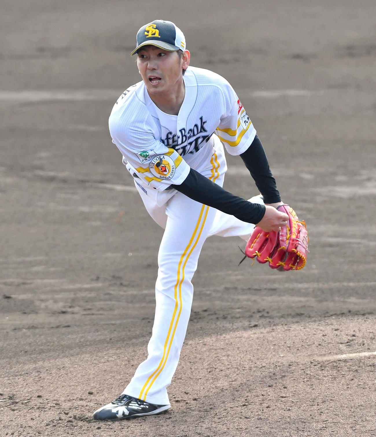 打撃投手で登板したソフトバンク石川（撮影・岩下翔太）