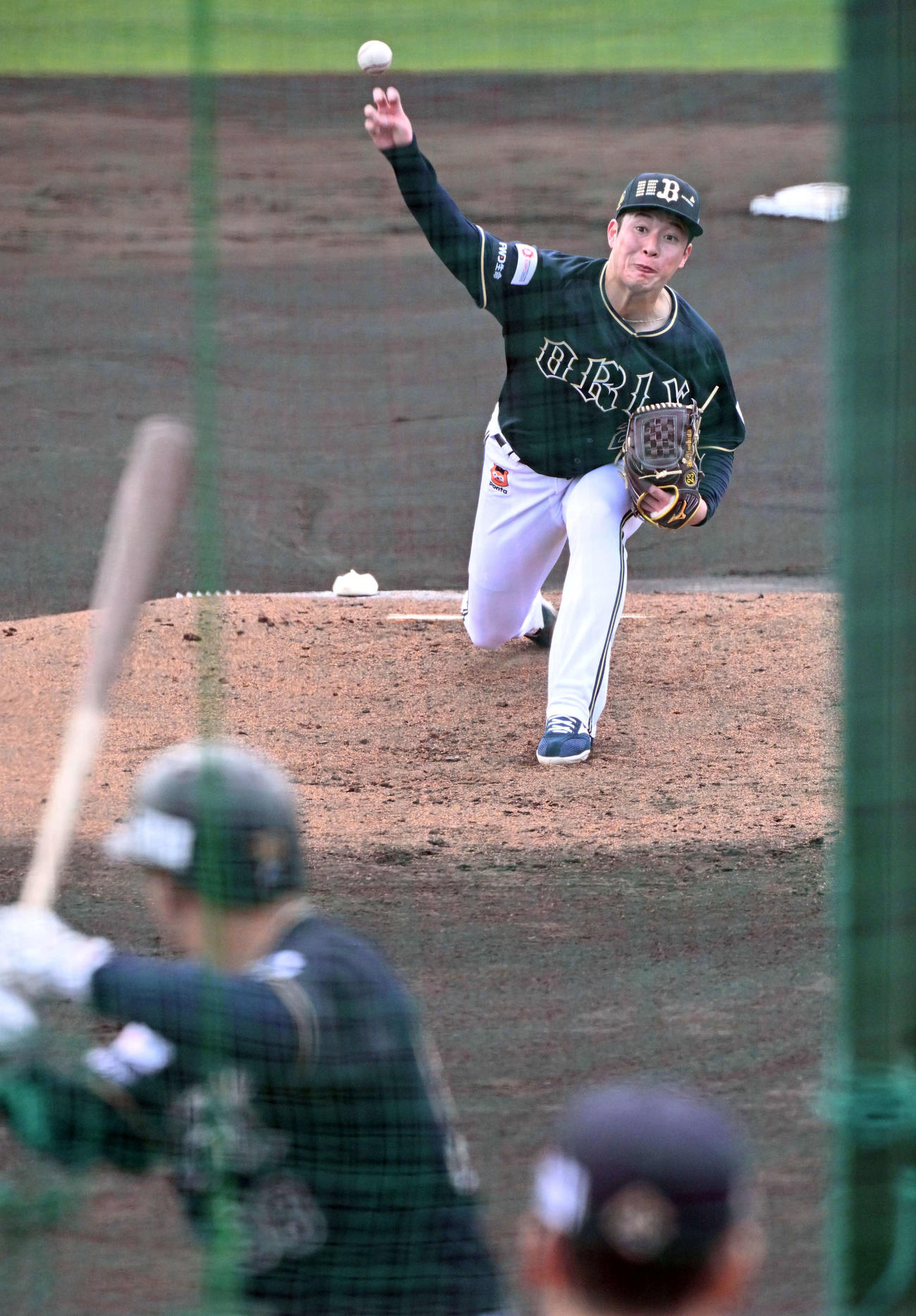 ライブBPで来田と対戦したオリックス吉田（撮影・和賀正仁）