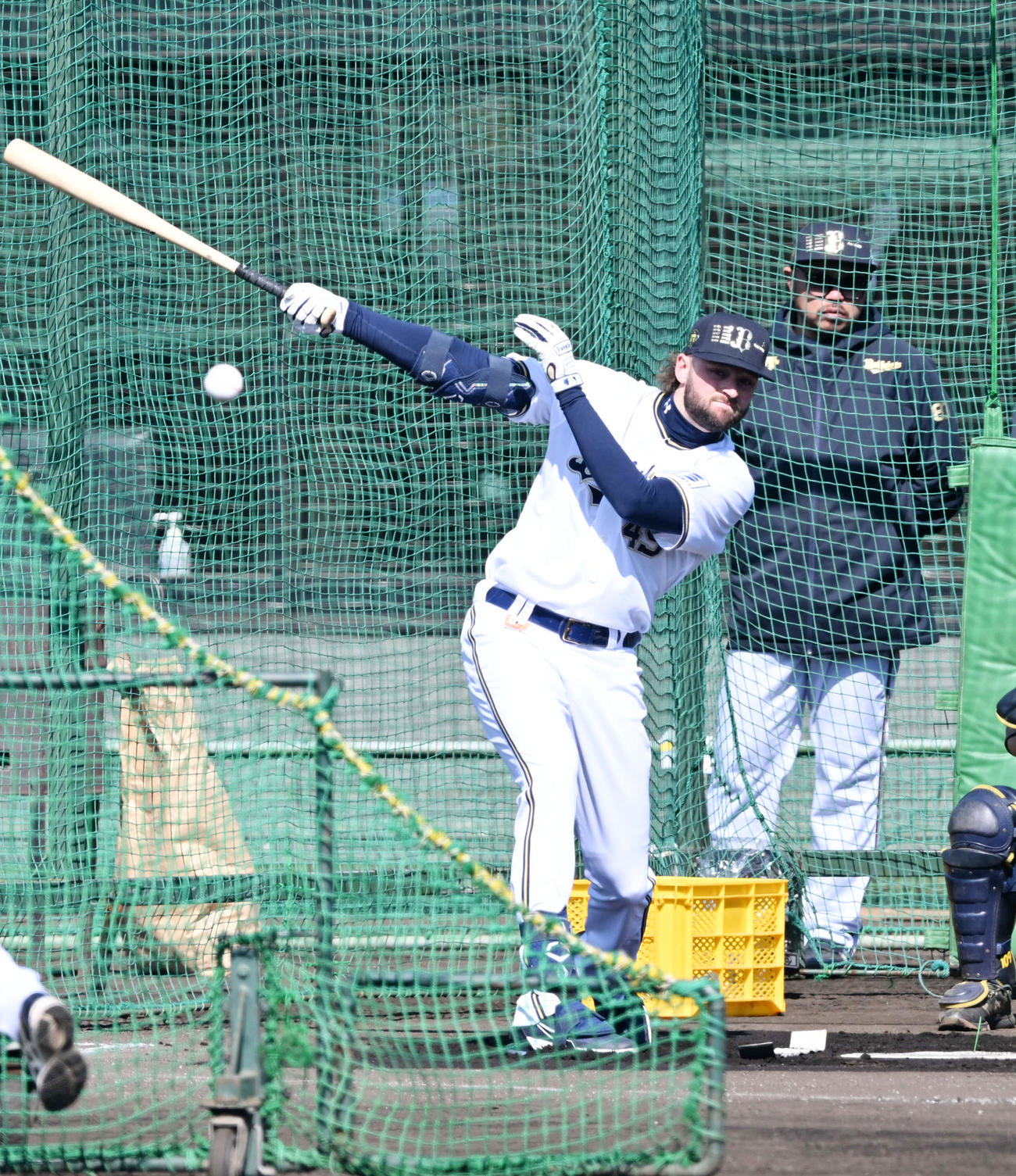フリー打撃で鋭い打球を放つオリックス・トーマス（撮影・和賀正仁）