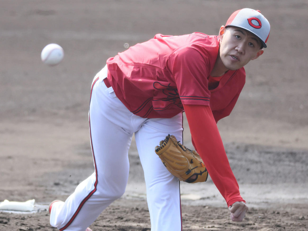 紅白戦　紅組先発の広島日高（撮影・加藤孝規）