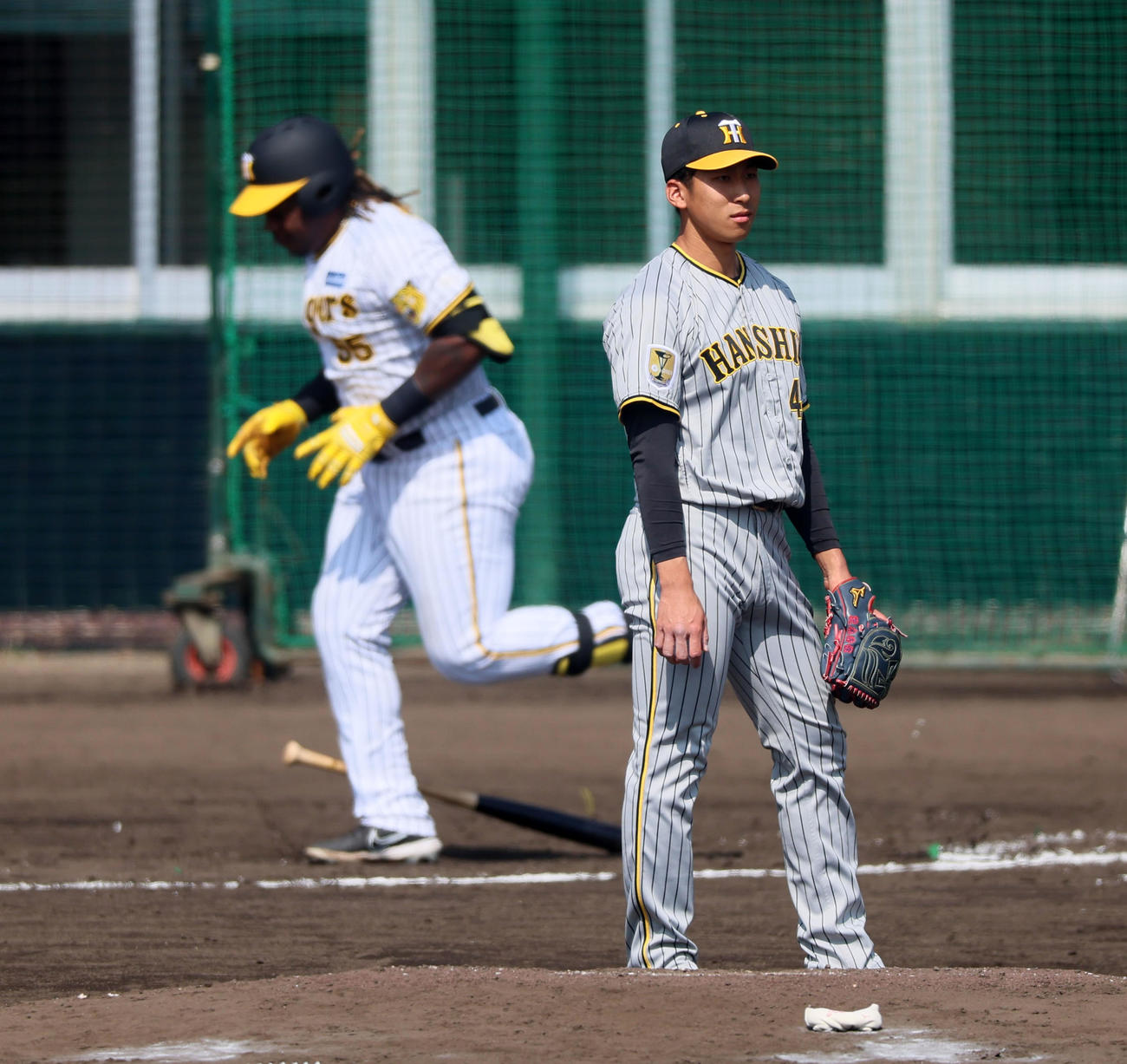 紅白戦　2回裏白組1死一塁、茨木はミエセスに左越え2点本塁打を被弾（撮影・加藤哉）